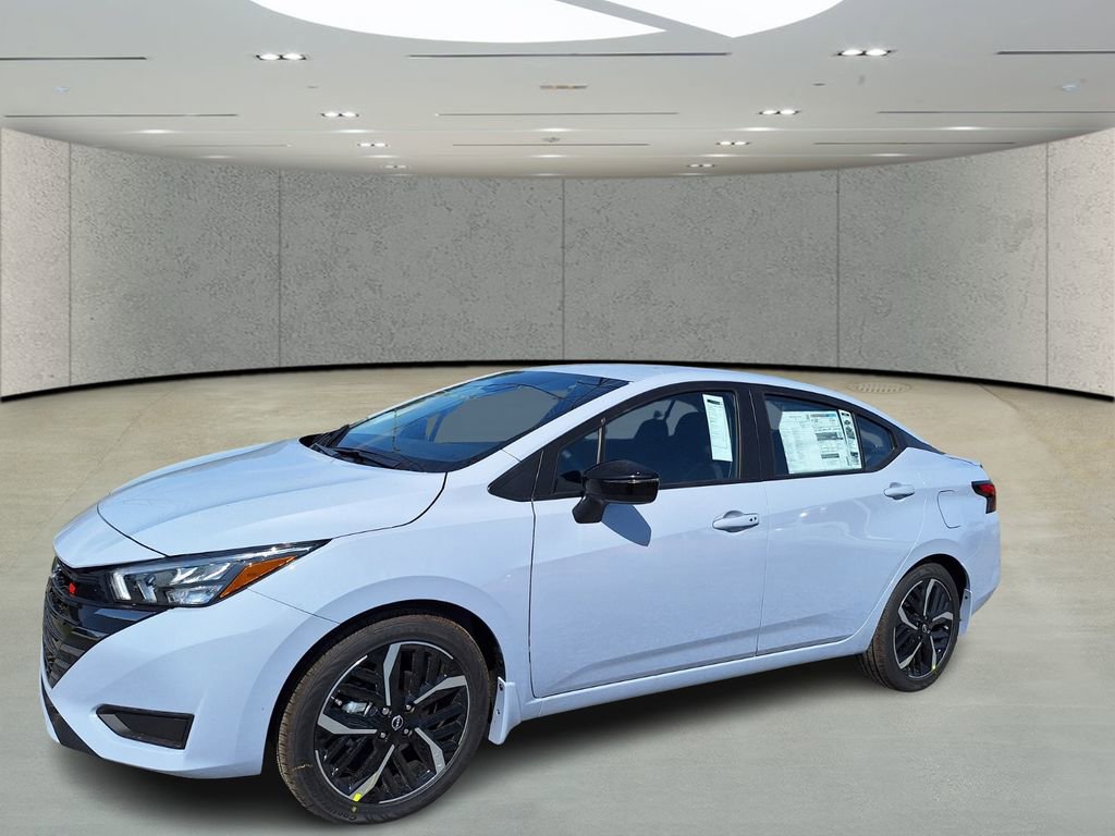 New 2025 Nissan Versa SR w/ Trunk Package