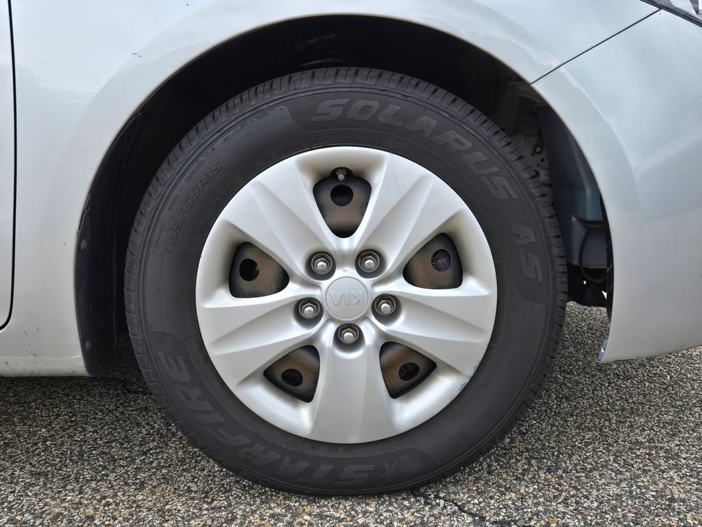 Used 2018 Kia Forte LX w/ Sports Package FWD image 10