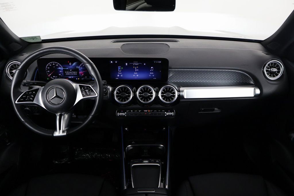 Certified 2025 Mercedes-Benz GLB 250 4MATIC image 8