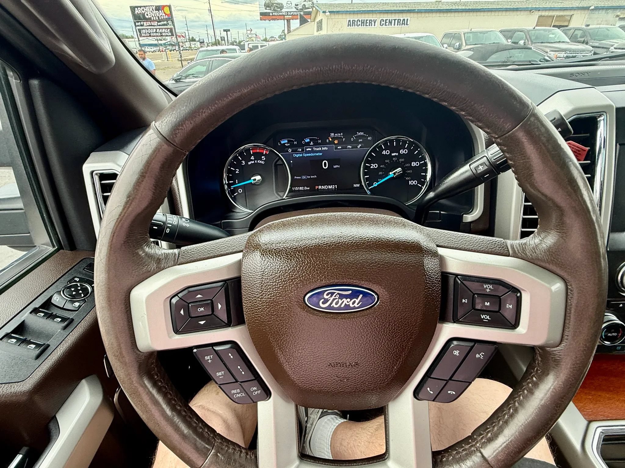 Used 2017 Ford F350 King Ranch w/ King Ranch Ultimate Package AWD/4WD image 7