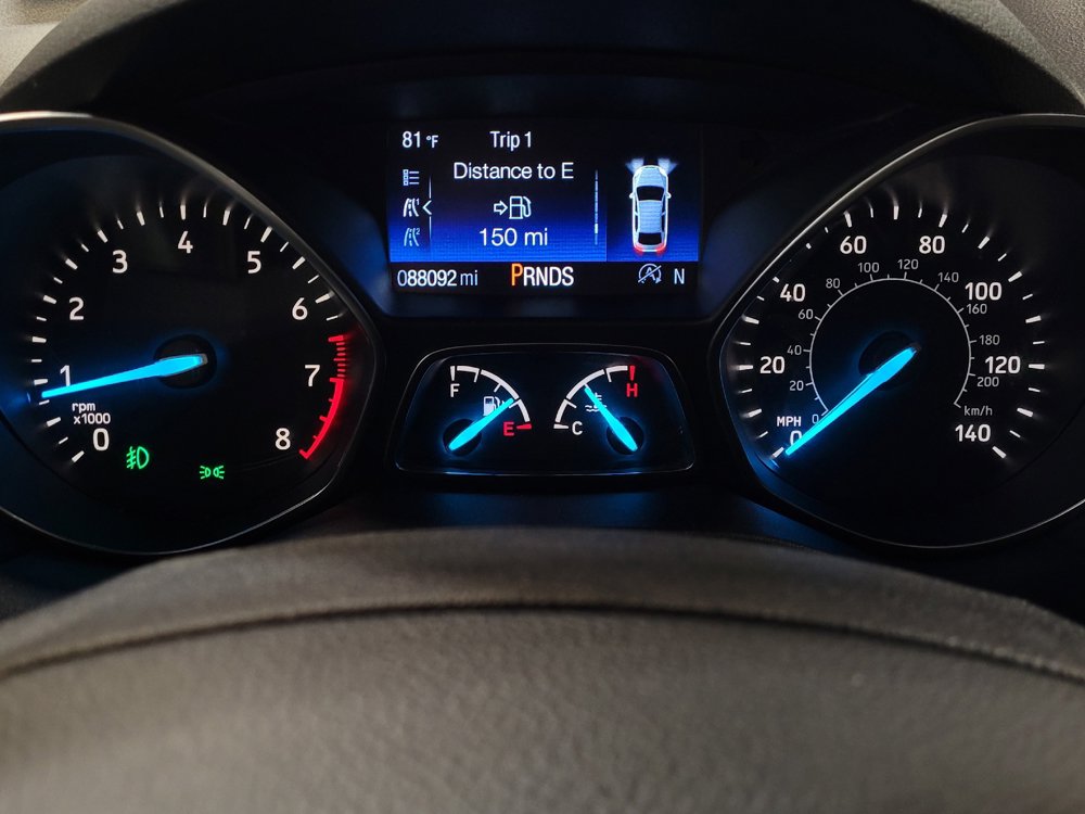 Used 2018 Ford Escape SE w/ SE Sync 3 Package AWD/4WD image 23