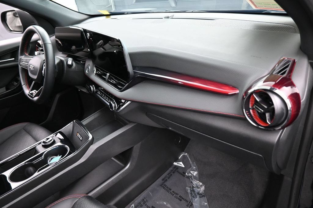 Used 2025 Chevrolet Equinox RS FWD image 45