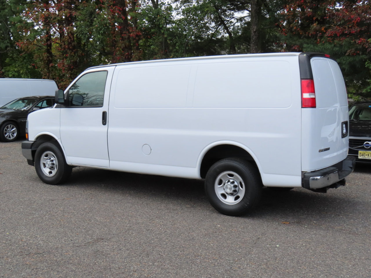 Used 2019 Chevrolet Express 2500 w/ Driver Convenience Package image 3