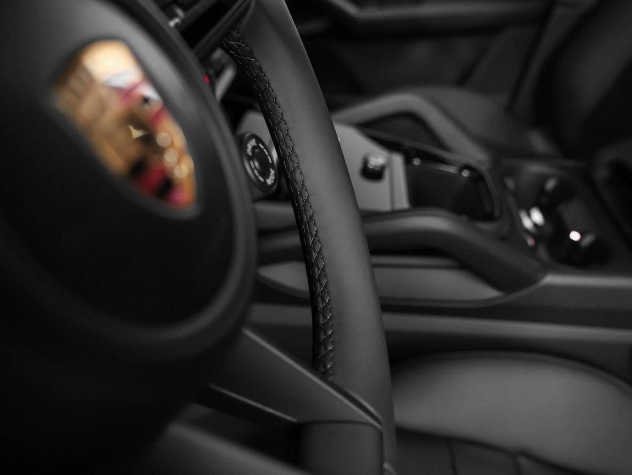 New 2025 Porsche Cayenne image 28