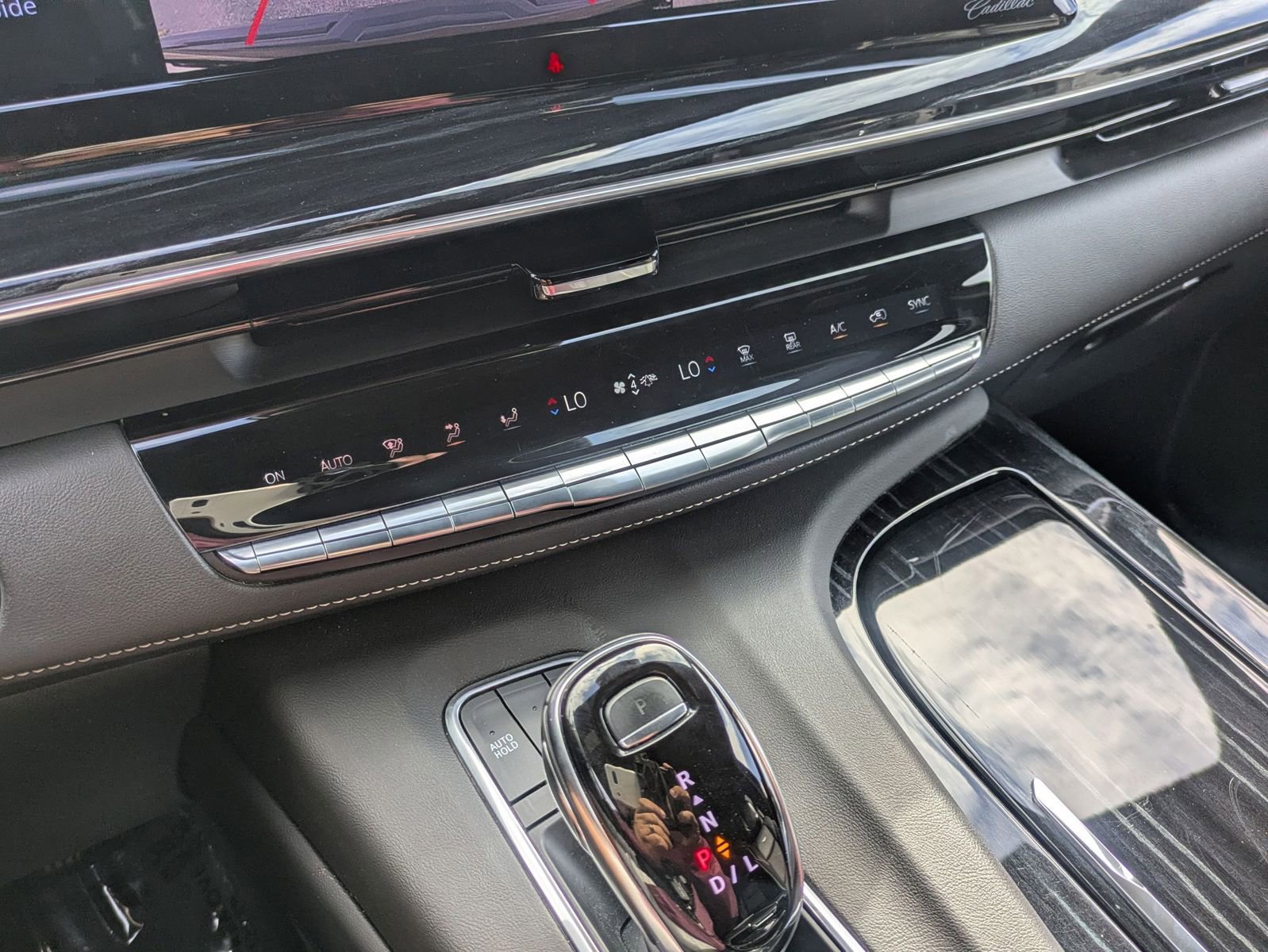 Used 2021 Cadillac Escalade ESV Sport w/ Driver Assist Tech Package AWD/4WD image 24