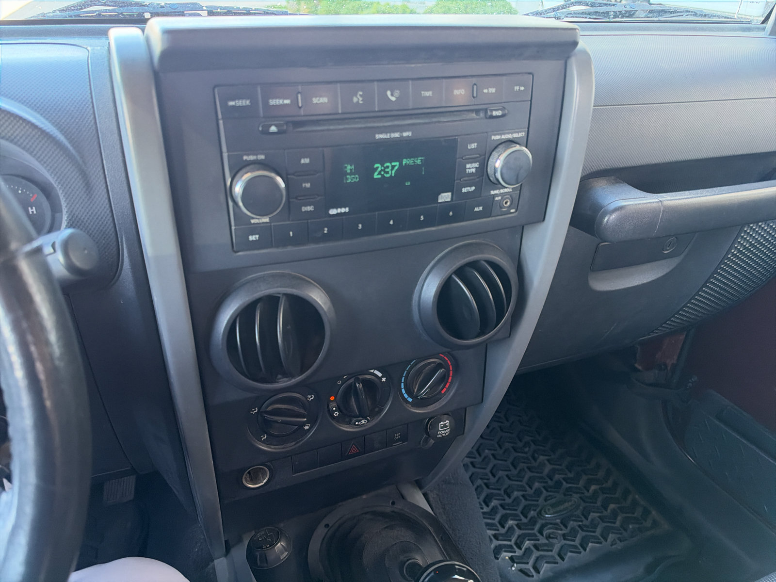 Used 2007 Jeep Wrangler X AWD/4WD image 13