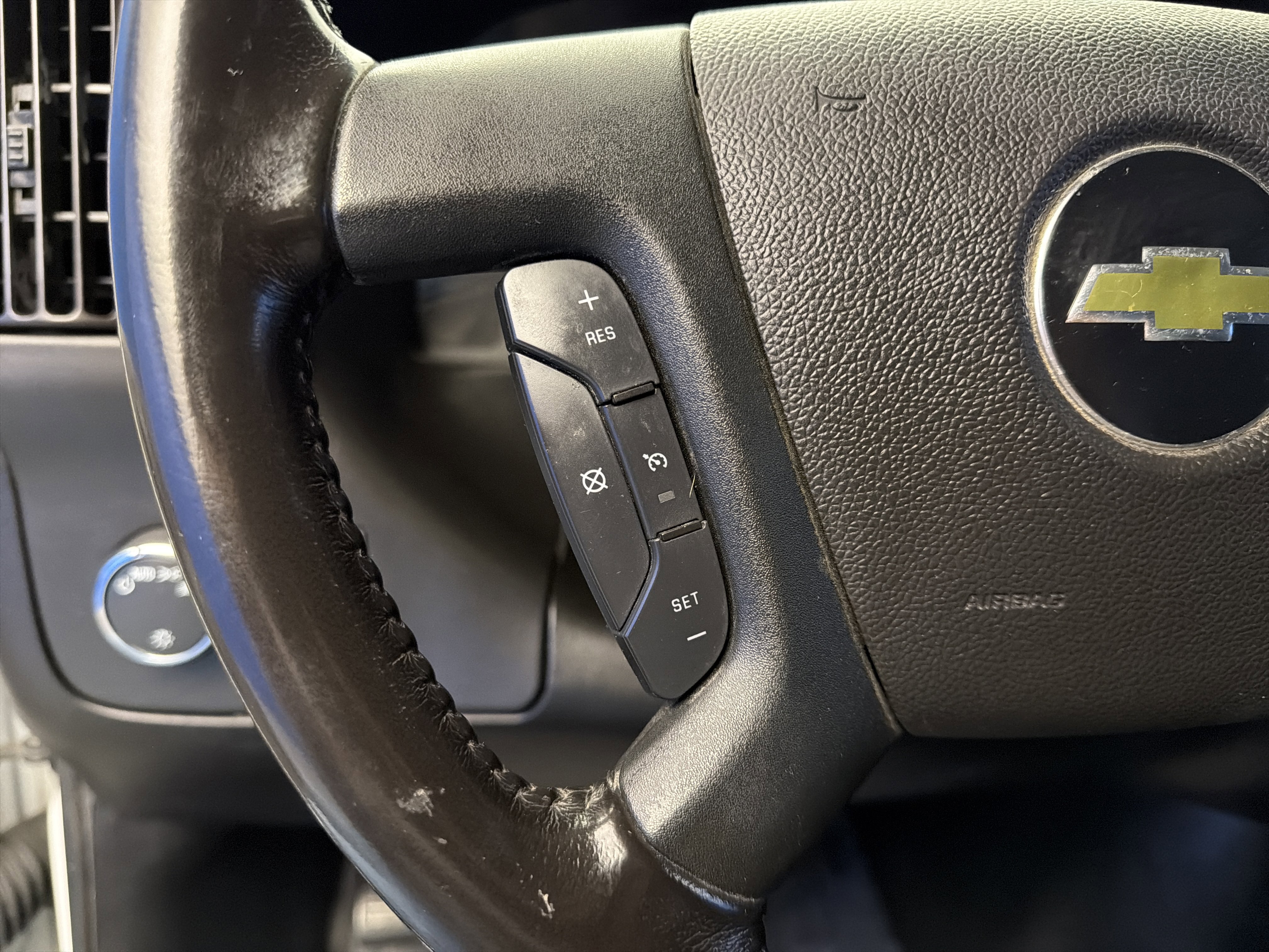 Used 2021 Chevrolet Express 2500 Extended w/ Driver Convenience Package image 16