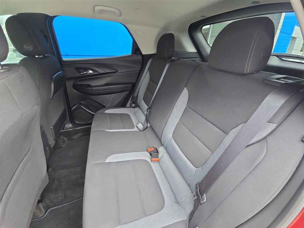 Used 2023 Chevrolet TrailBlazer LT w/ Convenience Package image 23