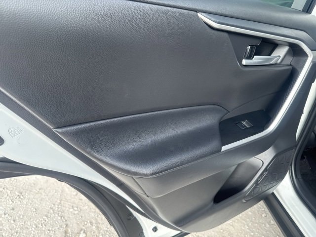 Used 2025 Toyota RAV4 XLE image 18
