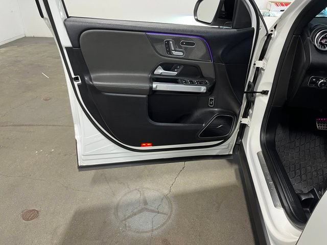Used 2021 Mercedes-Benz GLB 35 AMG 4MATIC image 24