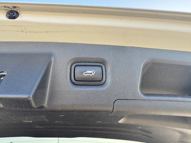 Used 2023 Hyundai Santa Fe Calligraphy image 34