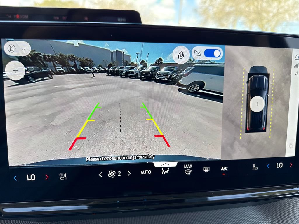 New 2026 Ford Expedition Active image 7