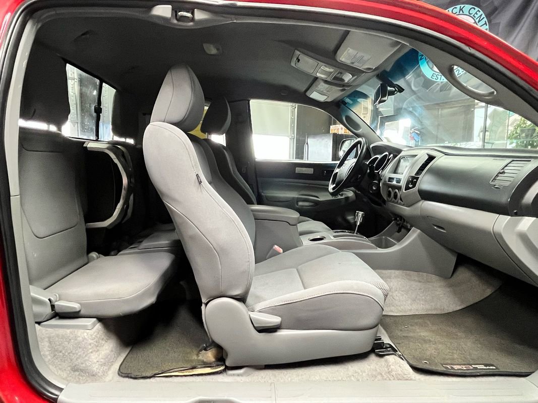 Used 2009 Toyota Tacoma w/ SR5 & TRD Off-Road Packages image 14