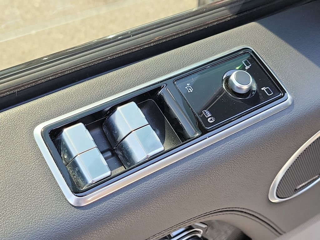 Used 2021 Land Rover Range Rover P525 Westminster Edition LWB image 25