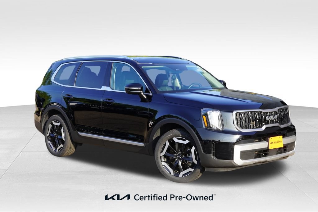 Certified 2024 Kia Telluride EX w/ EX Captain's Chair Package