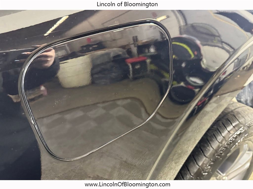 Used 2023 Ford F150 Lariat w/ Equipment Group 502A High image 27