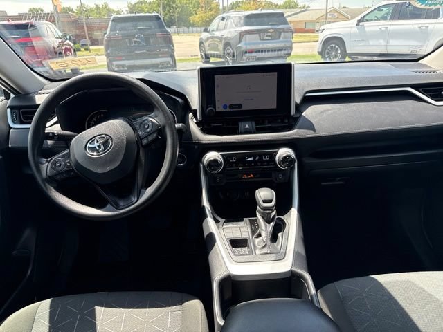 Used 2025 Toyota RAV4 XLE AWD/4WD image 20