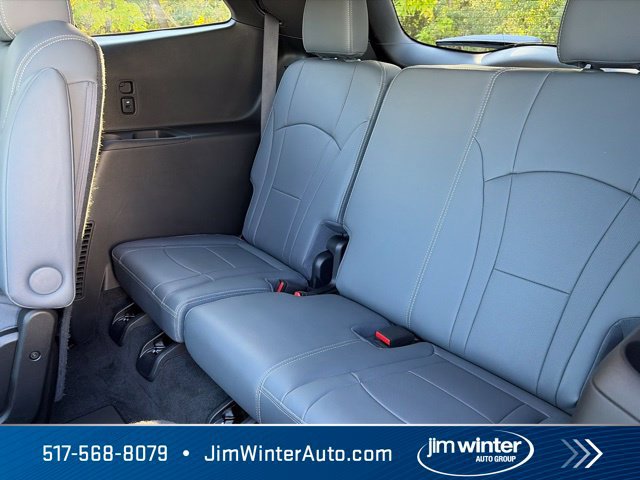 Used 2023 Buick Enclave Essence w/ Experience Buick Package AWD/4WD image 23