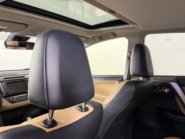 Used 2018 Toyota RAV4 Limited image 22