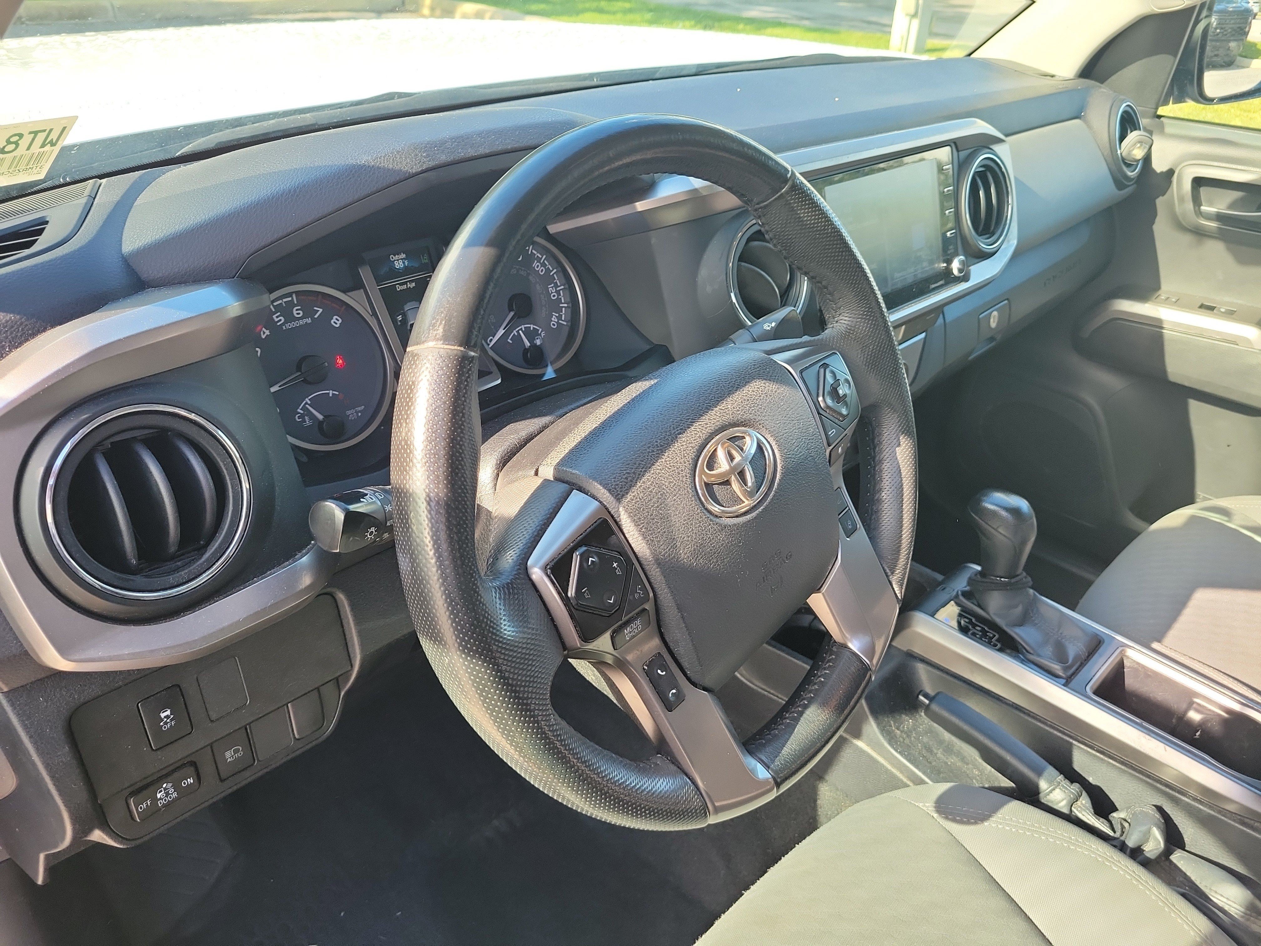 Used 2023 Toyota Tacoma SR5 w/ Technology Package RWD image 23