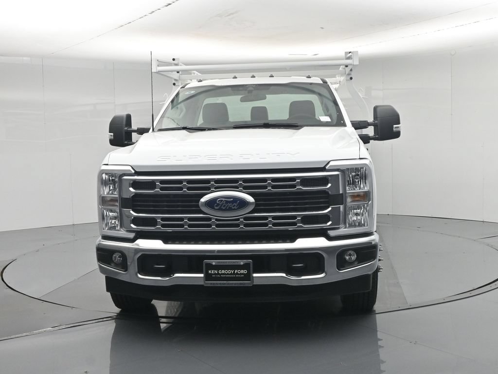 New 2026 Ford F350 XL w/ XL Chrome Package RWD image 59