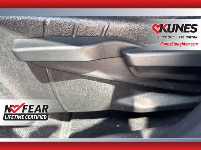 Used 2025 Chevrolet Equinox LT image 31