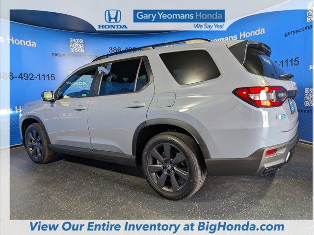 Used 2026 Honda Pilot Sport image 12