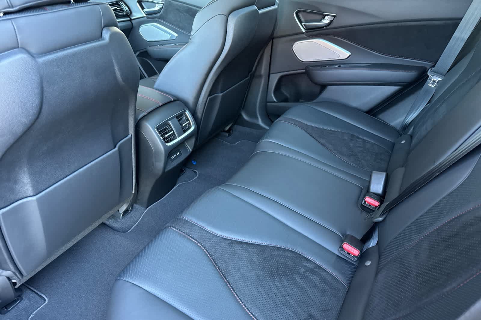 New 2026 Acura RDX w/ Advance Package AWD/4WD image 10