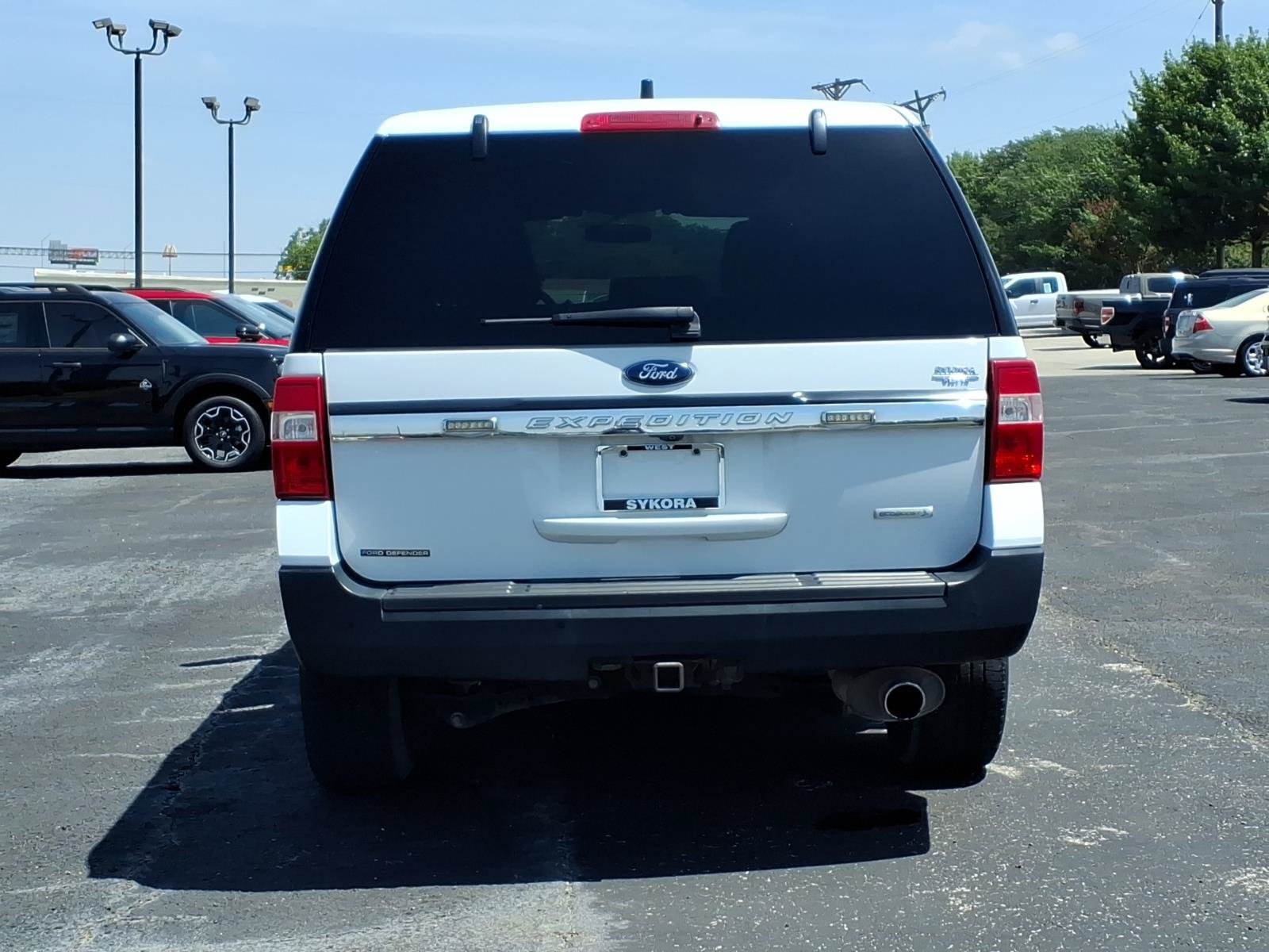 Used 2017 Ford Expedition XL RWD image 6