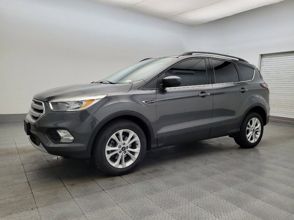 Used 2018 Ford Escape SE image 2