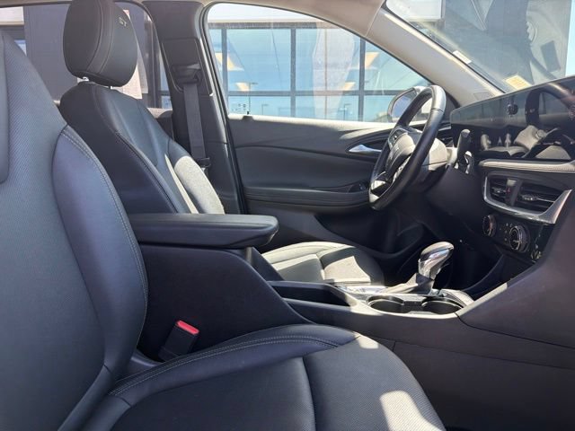 Used 2024 Buick Encore GX Sport Touring AWD/4WD image 11