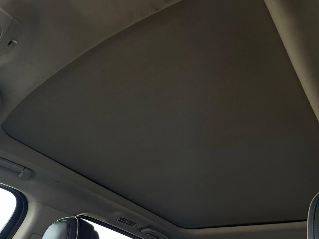 Used 2021 Lincoln Navigator Black Label w/ Cargo Convenience Package image 56