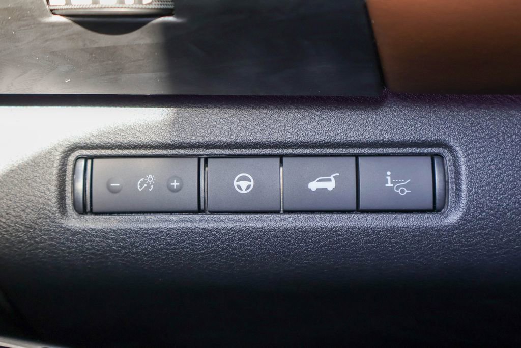 New 2026 Nissan Pathfinder Platinum image 17