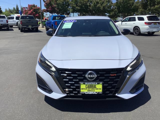 Used 2024 Nissan Altima 2.5 SR AWD/4WD image 4