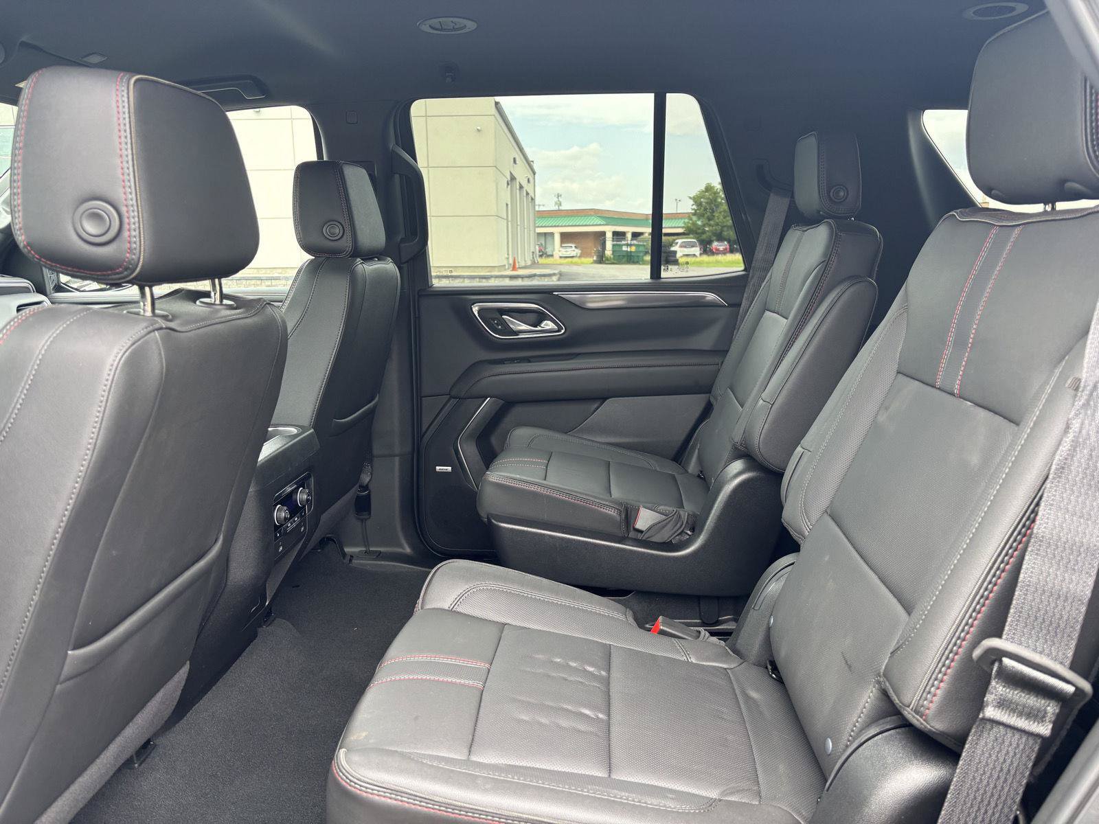 Used 2024 Chevrolet Tahoe RST w/ Luxury Package AWD/4WD image 37
