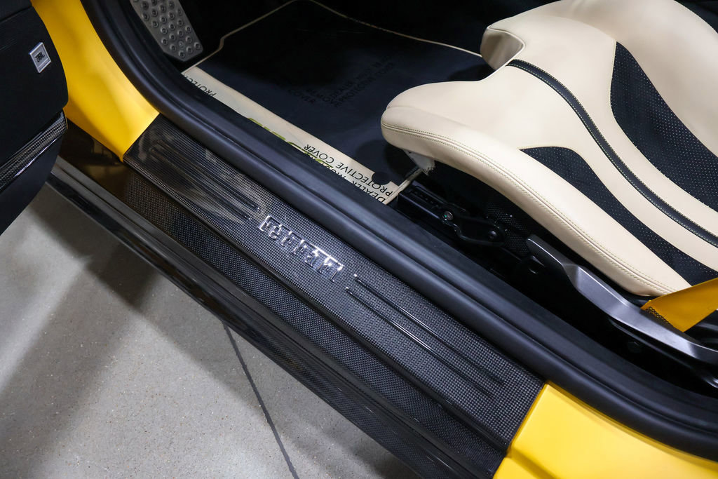 Used 2022 Ferrari 812 GTS image 50