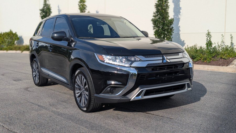 Used 2020 Mitsubishi Outlander ES FWD image 2