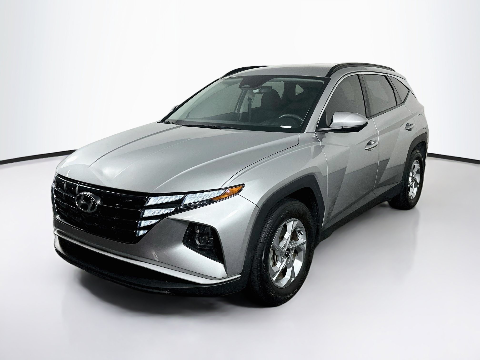 Used 2024 Hyundai Tucson SEL FWD image 3