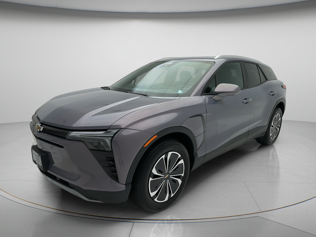 Used 2024 Chevrolet Blazer EV LT AWD/4WD image 3