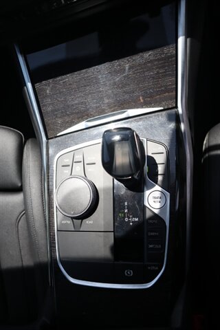 Used 2021 BMW 330e w/ Driving Assistance Package RWD image 30