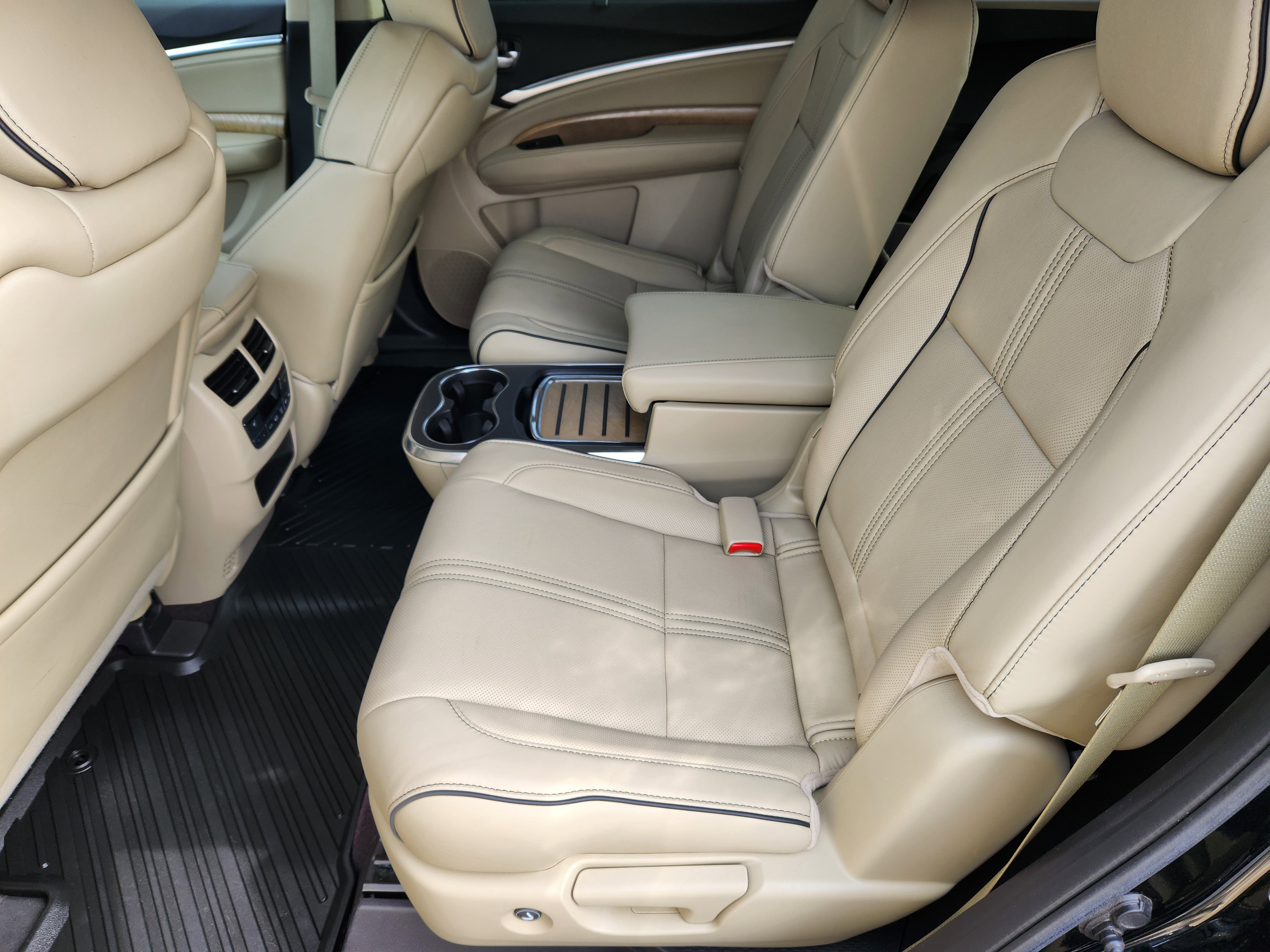 Used 2019 Acura MDX FWD w/ Advance Package image 19