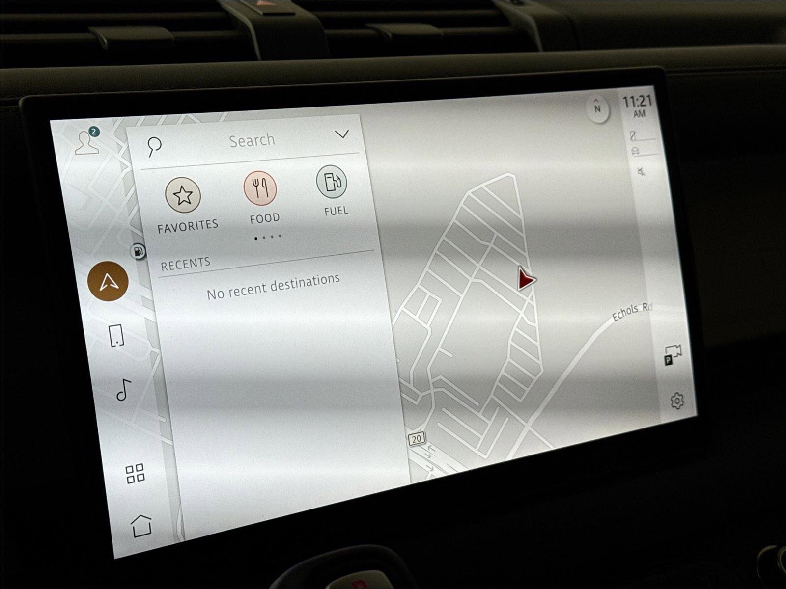 Used 2025 Land Rover Defender 110 X-Dynamic SE image 7