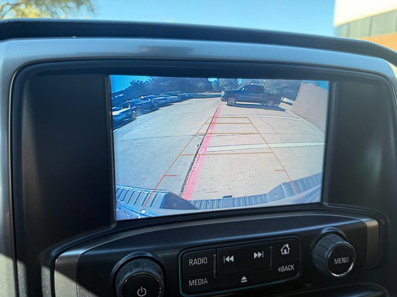 Used 2018 Chevrolet Silverado 1500 LT w/ LT Eassist Package image 29