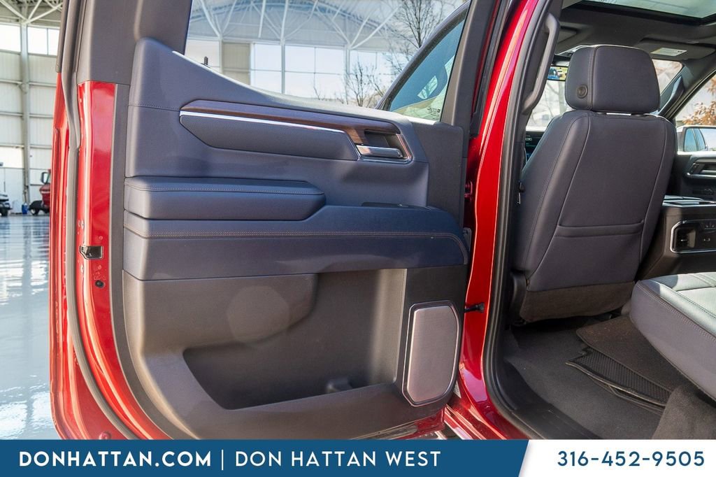 Used 2023 Chevrolet Silverado 1500 High Country w/ Z71 Off-Road Package image 22