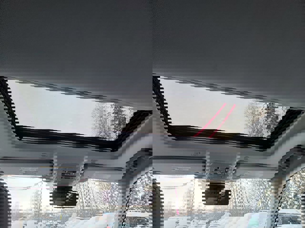 Used 2023 Toyota Highlander XLE image 19