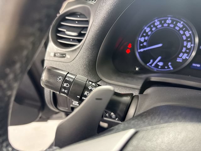 Used 2012 Lexus IS 250C w/ Luxury Pkg RWD image 16