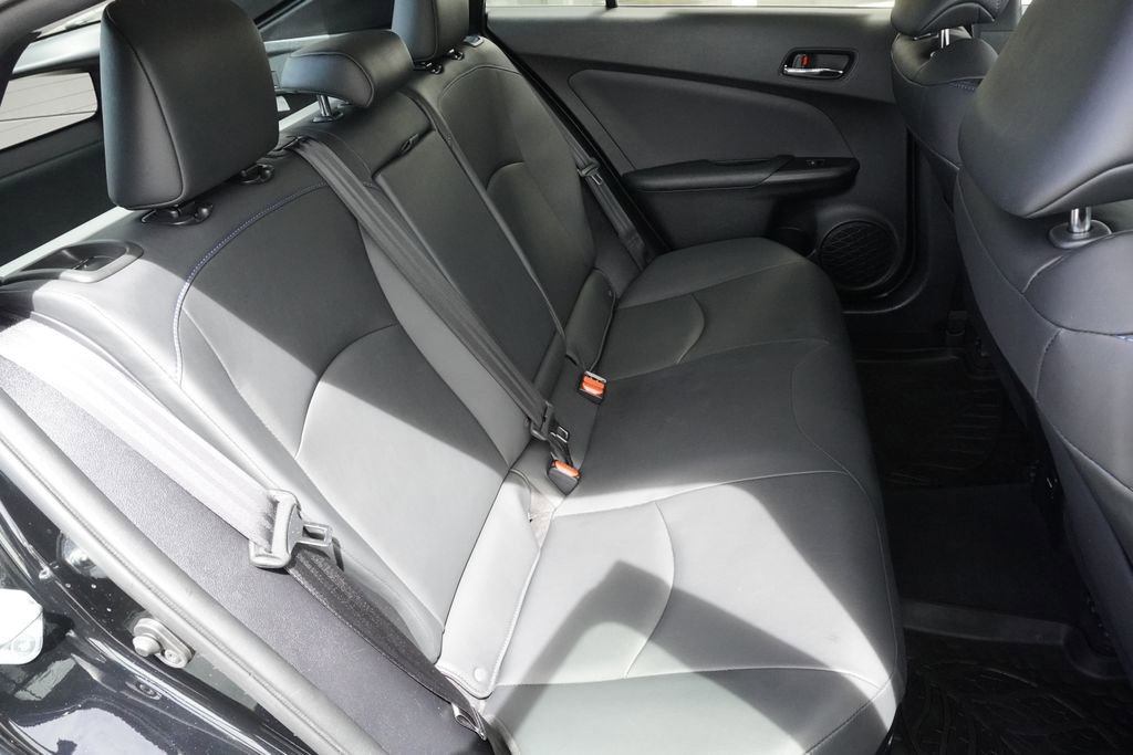 Used 2017 Toyota Prius Four Touring w/ Premium Convenience Package image 27