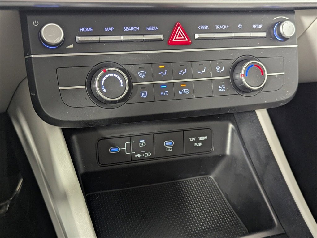 Certified 2025 Hyundai Tucson SE image 20