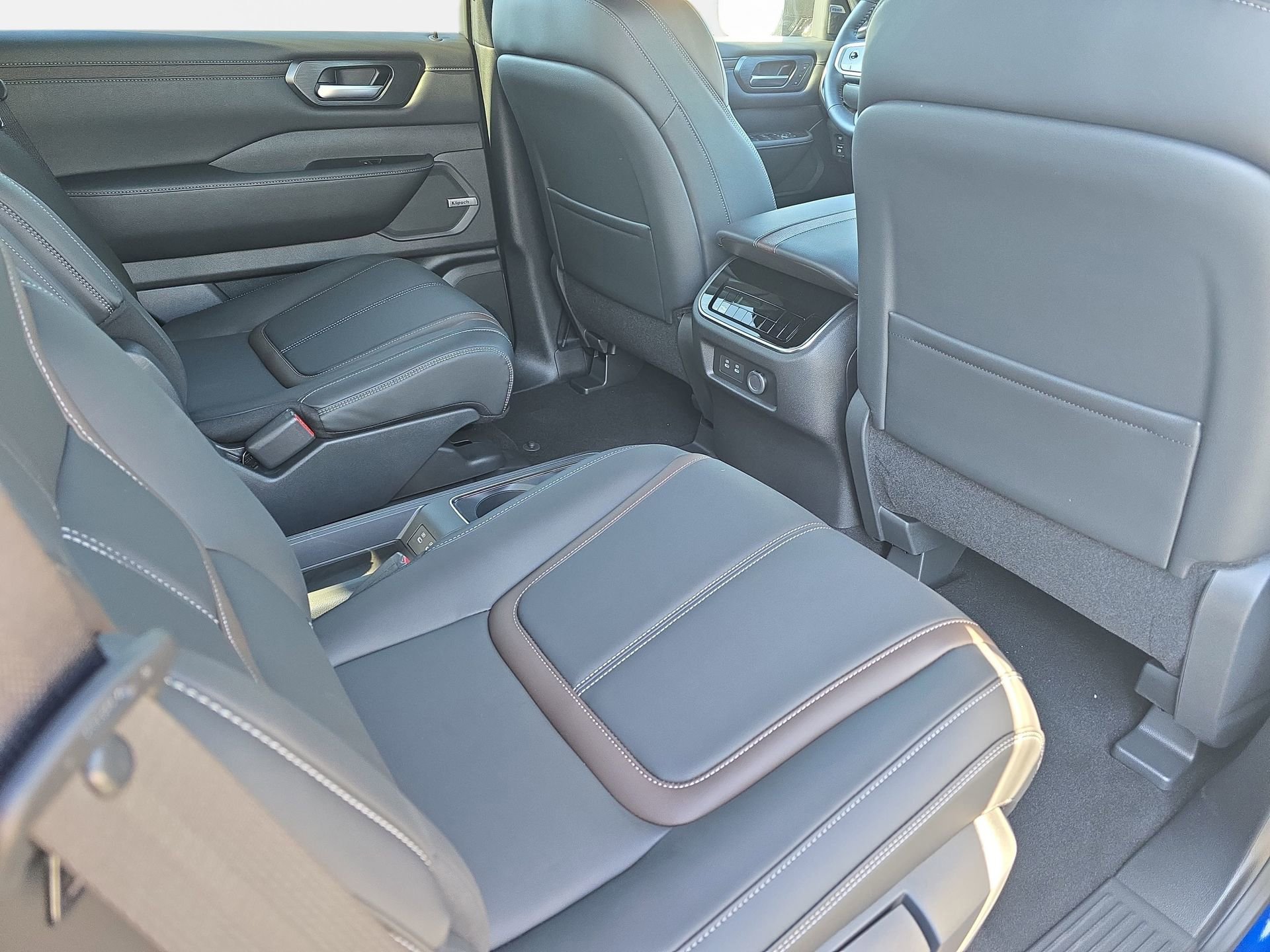 New 2026 Nissan Armada SL AWD/4WD image 11