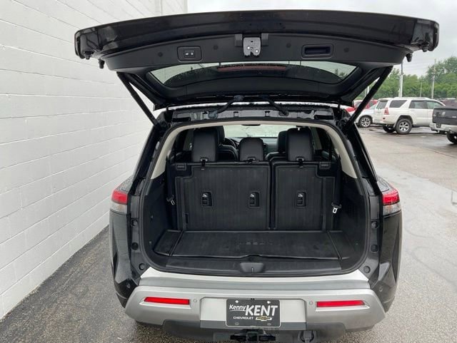 Used 2022 Nissan Pathfinder SL w/ SL Premium Package AWD/4WD image 11